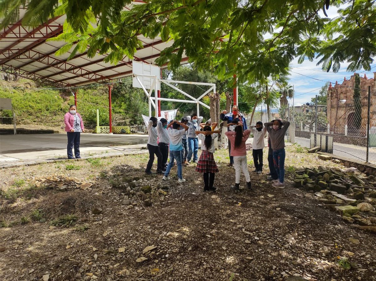 dcasas16's tweet photo. #SimulacroEdomex en la Escuela Primaria Gral. Álvaro Obregón CCT 15epr0439F San Pedro Hueyahualco  Sultepec Mex zona escolar p232 sub reg Ixtapan de la sal @geramonro05 @TinocoGRogelio  @LetyAguirre8 https://t.co/CkjBorWKpa