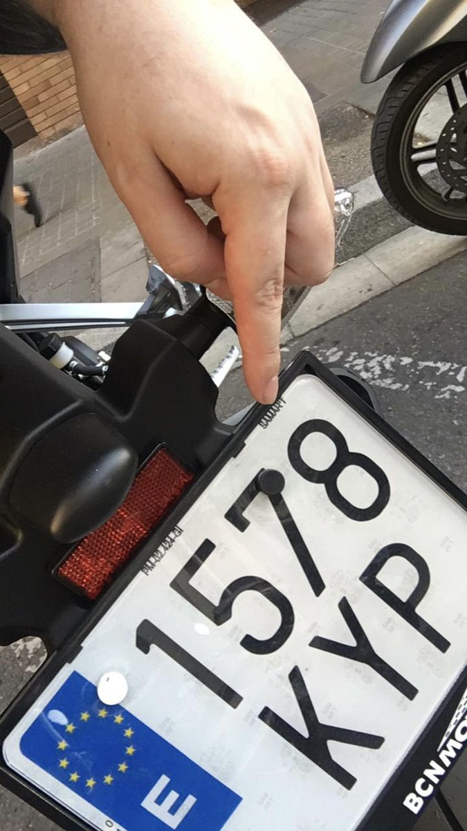 Nos la robaron anoche en Ripollet (Barcelona), si alguien la ve y nos puede avisar le estaremos eternamente agradecidos, si no también agradecemos difundir 🙏🏻
La damos por perdida, pero aun esperamos que no 😭
