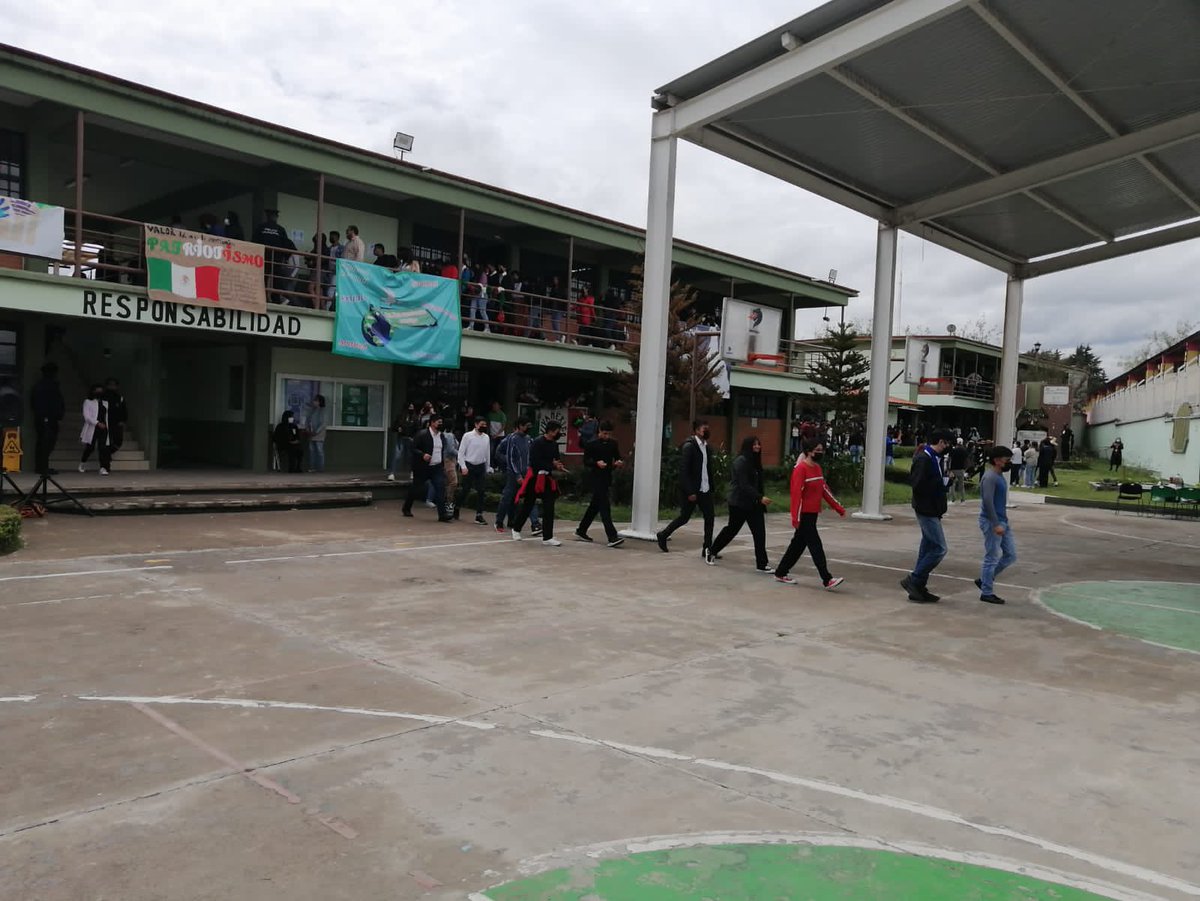 epo244's tweet photo. Se llevó a cabo el Simulacro Nacional 2022 . #SimulacroNacional2022 #SimulacroEdoméx #AlertaSismica @dbg_epoem @pciviledomex @C5Edomex @Edomex https://t.co/k67PYdDQNm