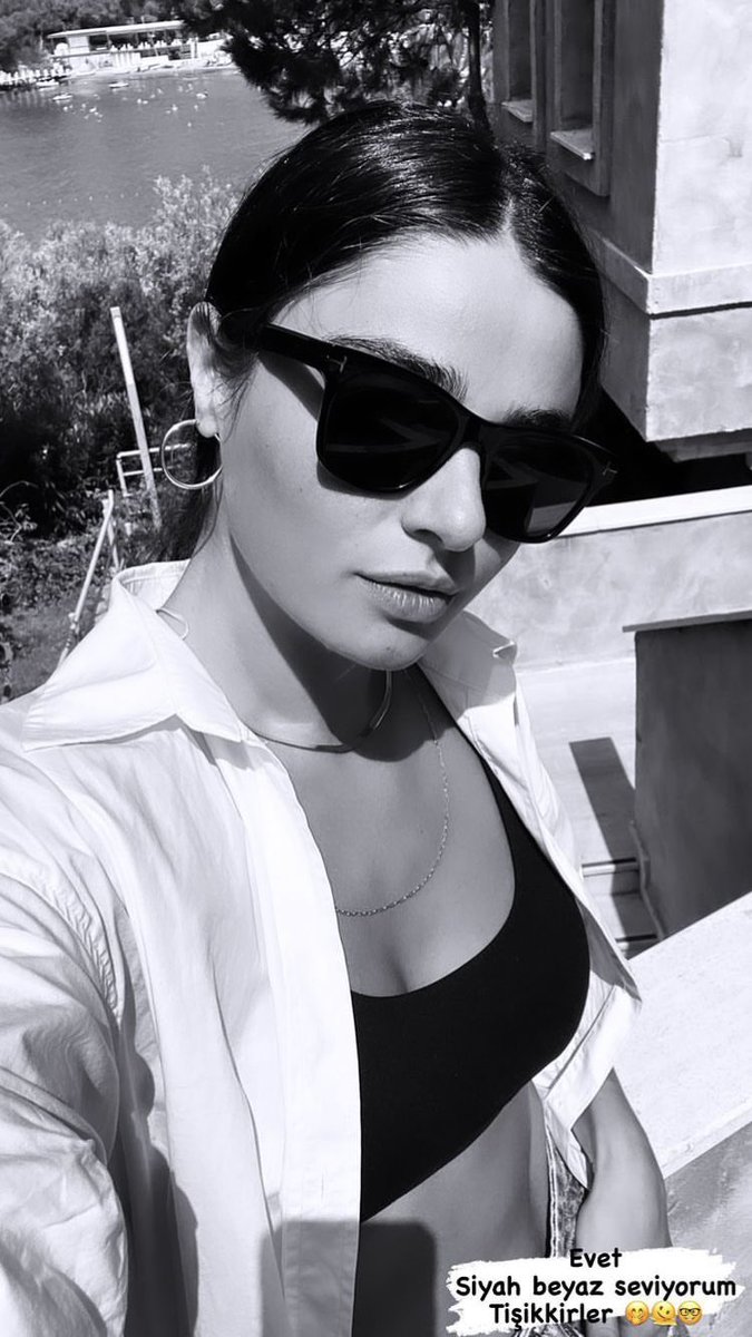 olha a beleza dessa mulher pelo amor de deus