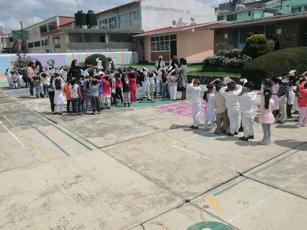 ElviaDazJaimes1's tweet photo. #SumulacroNacional2022
#SimulacroEdomex
La Supervisión Escolar #J103, Villa Victoria, Eso de Mex. Participa en el Simulacro 2022.
@ElviaDazJaimes1
@SrebVb
@adris_2814
@TinocoGRogelio https://t.co/fSRY6Ptyng