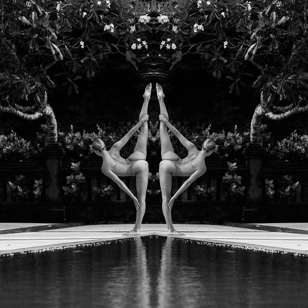 NudeYogaGirl's tweet photo. LFG.🔥 I will accept the highest offer in 48h!

“OBSCŪRUM THEĀTRUM”

Current high: 31.9ETH by @Giga_Chad_Pepe https://t.co/MyManfkHdt