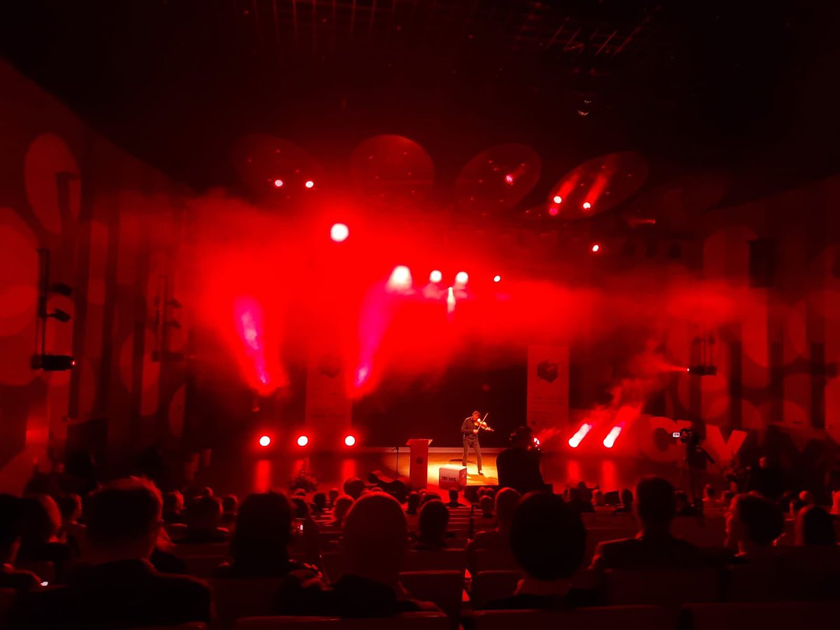 LoclaSome's tweet photo. Złote Lajki rozdane! 🥳 #LocalSome22 #Tychy https://t.co/1JbJZeW8rI