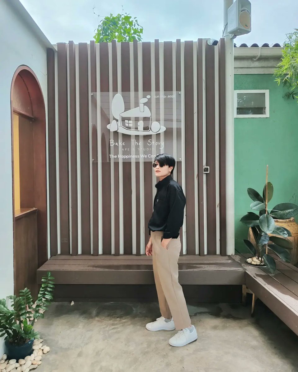 MayMerica's tweet photo. มุมที่เราจะมีความสุขที่สุด คือมุมที่เรารักตัวเอง ☕✨📷  #แคปชั่น #คําคมชีวิต #แคปชั่นคนโสด #แคปชั่นเด็ด #แคปชั่น2022 #สาวอวบ https://t.co/hMMCMMCXu3