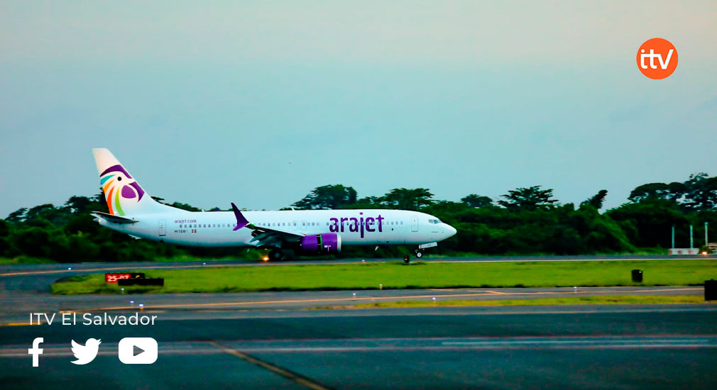 #Nacionales|| El Salvador inicia operaciones con aerolínea de República Dominicana 
#Itvelsalvador
bit.ly/3doUyXj