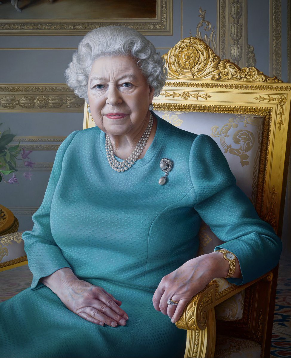 EscofetMiriam's tweet photo. R.I.P EIIR 1926-2022
.
Her Majesty Queen Elizabeth II, 2020 (detail)
oil on linen over panel 140 x 100 cm
For the @FCDOGovUK
.
#miriamescofet #BPPortrait #RIP #thequeen #HMTQ https://t.co/wo4RvSvImV
