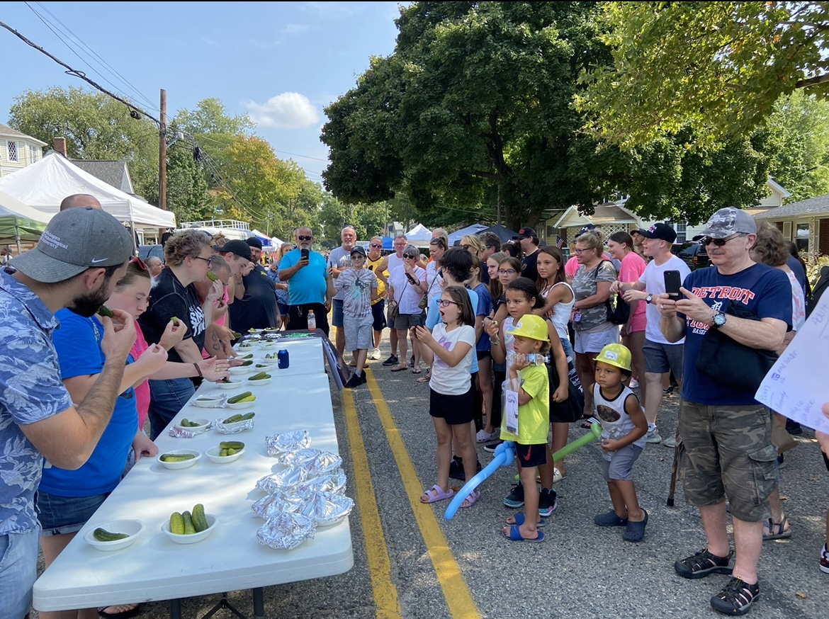 Topor's Pickles tweet media