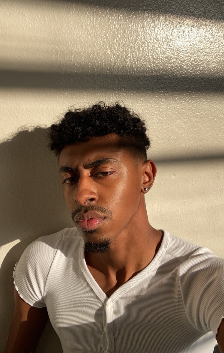 phxriah's tweet image. in your dreams