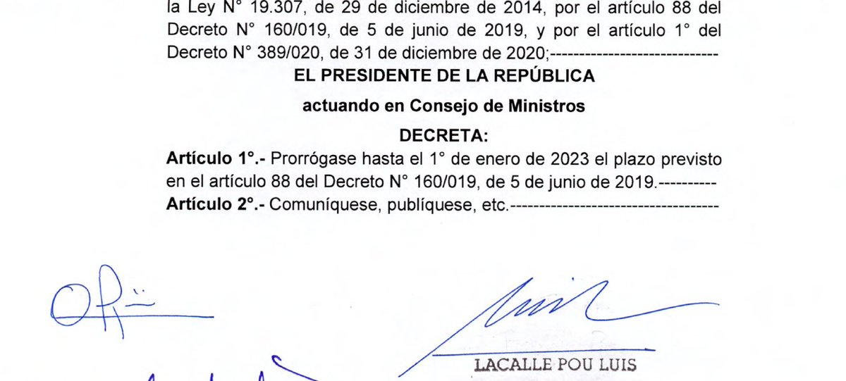 gusgomezgermano's tweet photo. El último decreto (perdona pago de 2022) lleva las firmas de Paganini y Lacalle Pou, entre otros. 
Argumento para que no paguen nada: "la coyuntura de emergencia sanitaria sigue vigente" (a pesar que en abril el propio gobierno había declarado el cese de la pandemia en Uruguay) https://t.co/pVPKTqQbQ7