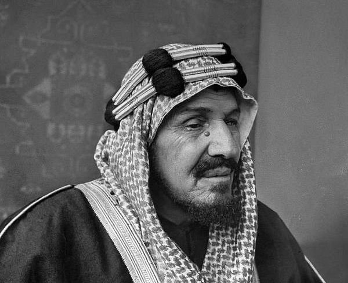 Abdulatif_MH's tweet photo. الشيخ 
#محمد_بن_سعد_بن_بخيّت
..
اختاره #الملك_عبدالعزيز ضمن العلماء
الذين يلقون الدروس العلمية في مجلسه
لأكثر من عشر سنوات  

2️⃣ #يتبع https://t.co/HvZZa7whlx