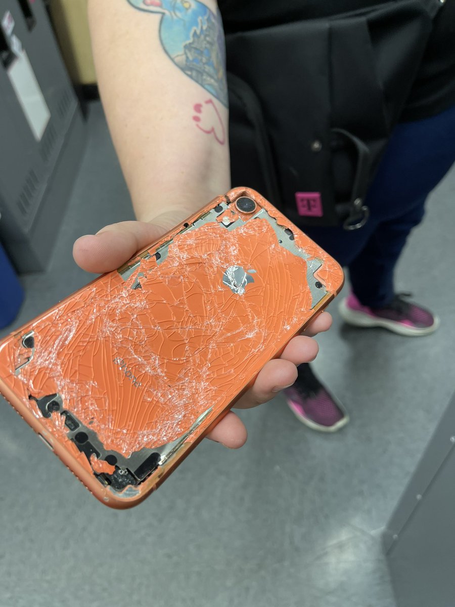 Kzoo_tmobile's tweet image. $99 gets you back in the game if you’ve got #Protection360 with @Assurant &amp;amp; @TMobile!