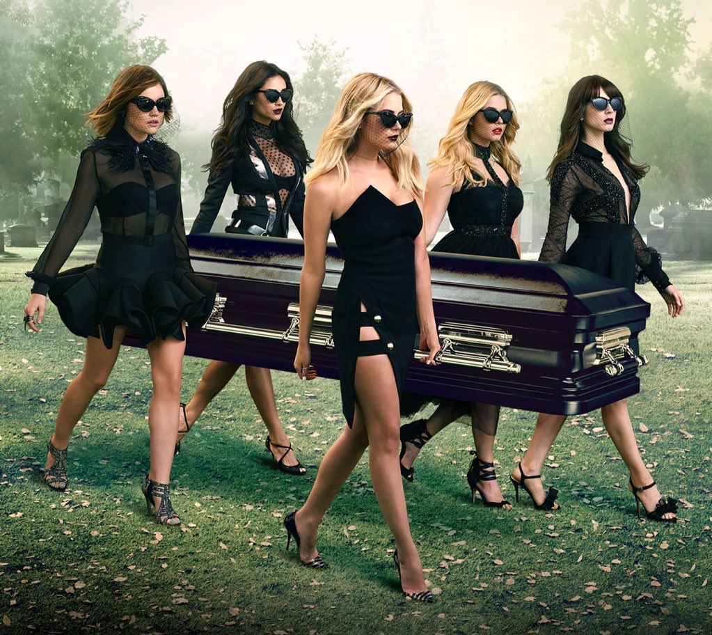 PopCulture2000s's tweet photo. i want this for my funeral or i'm not going https://t.co/A4YkcW1kPn