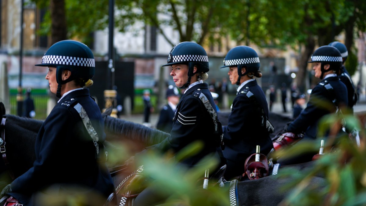 Metropolitan Police tweet media