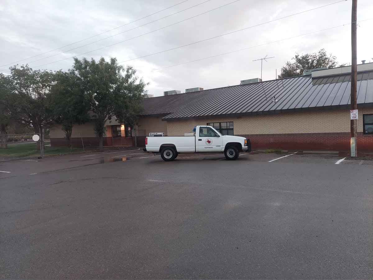 ReEstrada_TISD's tweet photo. TISD M &amp; O early morning fogging for mosquitos, keeping our students safe. https://t.co/2B1ReNFSlK