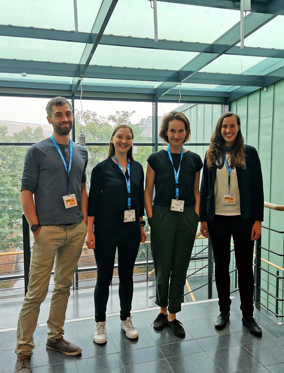 health_tu's tweet photo. 4 WiMi des @health_tu präsentierten auf der Jahrestagung von @DGSMP_e_V &amp; @DGMS_de vom 7.-9.9.2022 in der @hs_magdeburg Forschungsergebnisse zu Responsiveness, Gesundheitskompetenz, Krankenkassenwechsel und zum Health System Performance Assessment des deutschen Gesundheitssystems https://t.co/9h6mknJoWS