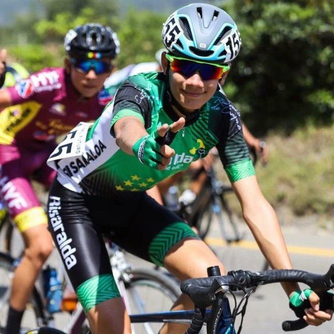 OsadiaSports's tweet photo. La Selección Colombia Andina que está en el Mundial de Ciclismo de Ruta, contará con presencia de tres representantes del ciclismo risaraldense, tanto en categorías Junior como Élite, se trata de Diego Pescador, William Colorado y Wilson Peña. 
@TUTOGOL @Camiloarangoro https://t.co/b4cdfANOeS