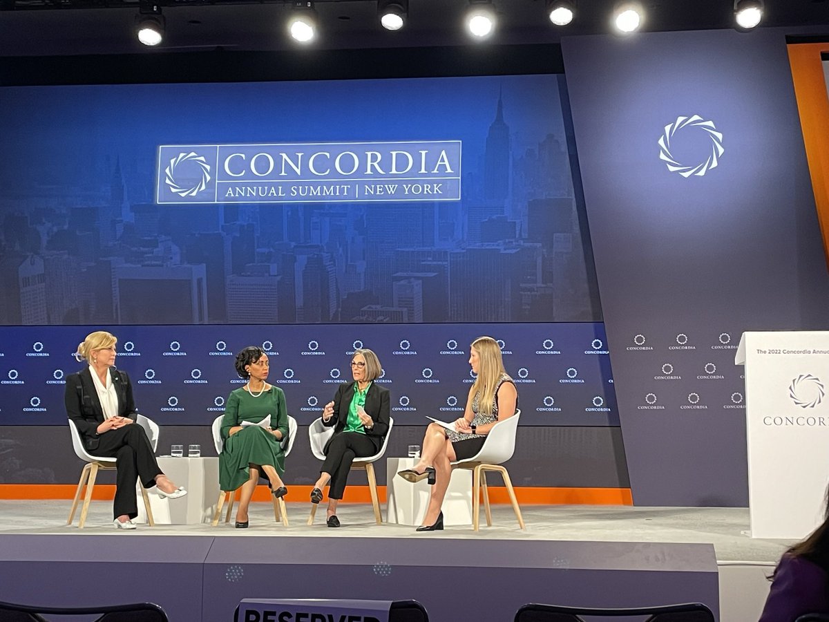 BrandonJankovs's tweet photo. Emotional health is in crisis. - Dr. Susan Harvey @Hologic - this is why Social-emotional health must be a part of holistic health conversations. @ConcordiaSummit #sel #selcoalition https://t.co/ufRx5hWlZf
