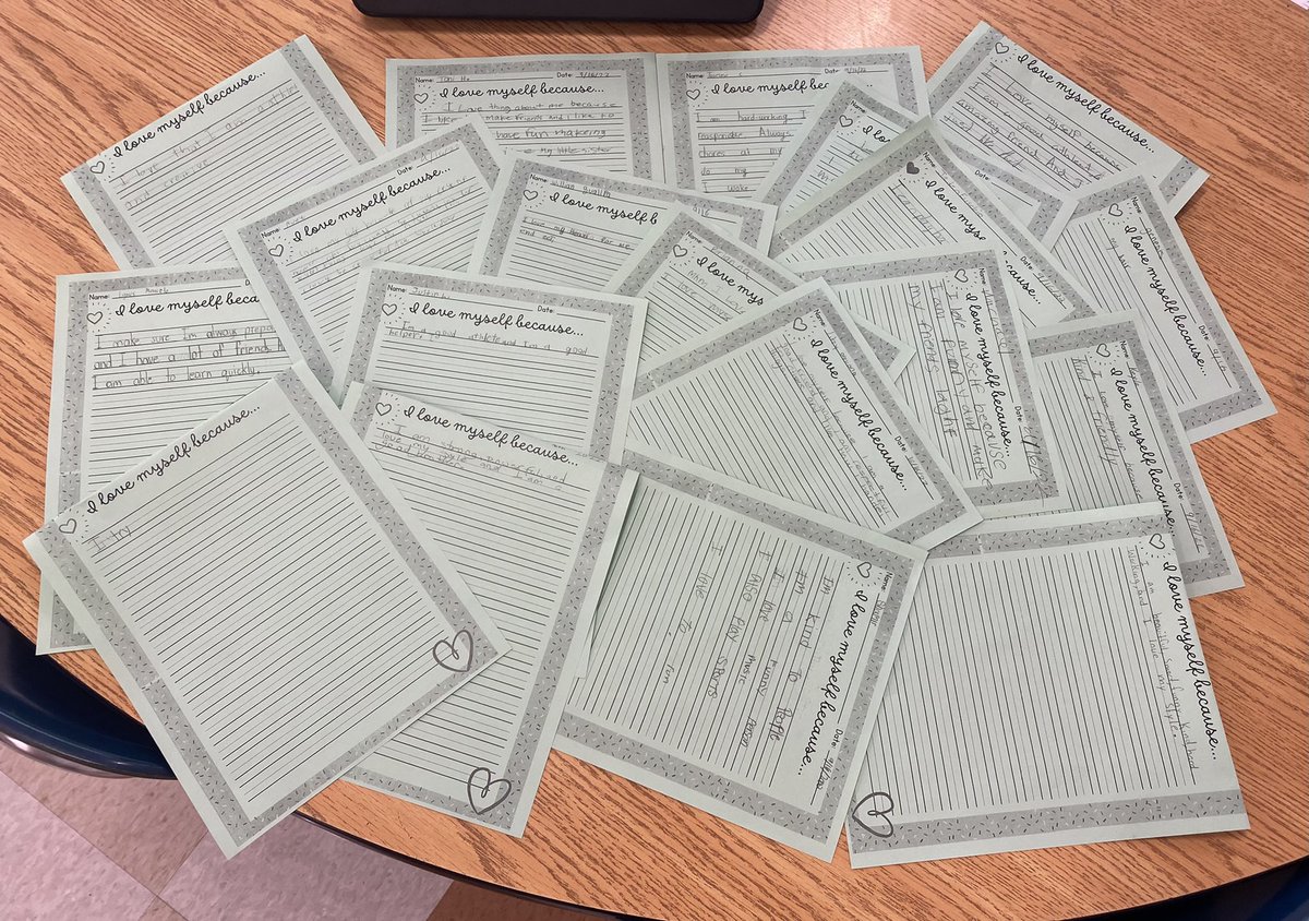 MrsClarkReads's tweet photo. Starting each class with a celebration of ourselves! Why do you love yourself?! #wearereaders @OssiningSchools @AMD_OPRIDE @MrsPimentelAMD @MsChaluisan https://t.co/Xi5LgQOHST