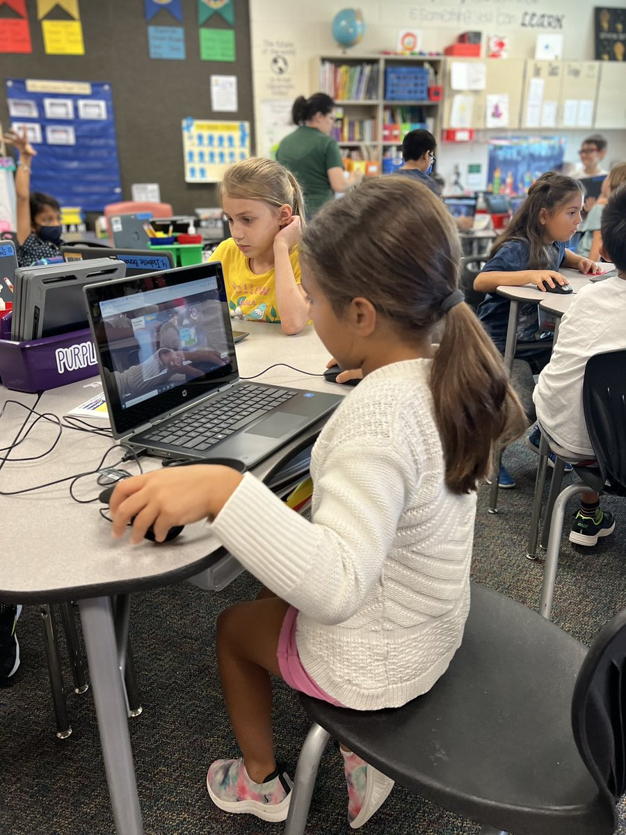 mrsjones72812's tweet photo. We pushed all the buttons (@annkozma723 ) and did a Skittle share in @MicrosoftFlip in @MrsPivonka 3rd grade class @ChrisYungES ! #pwcitc #thinkitflipit https://t.co/1Mu2lvTgBy