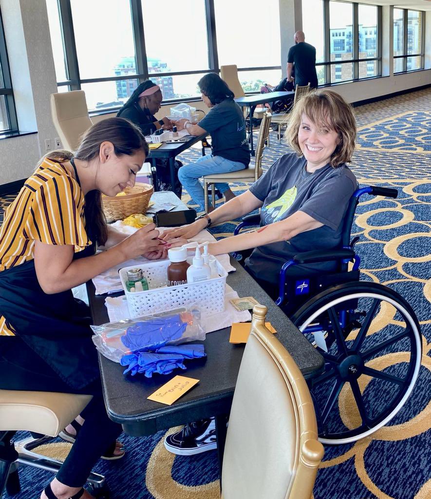 HerALSStory's tweet photo. Evelyn, @heralsstory member testimony:
Alanah is the sweetest 💜 she did such a good job! It’s nice having services done and not feel like I have to explain my condition or limitations.
#nowhiteflags #teamgleason #alsgang #fightingtogether
#talkalstome
#ThislsMyALS https://t.co/xdky39ZaFP