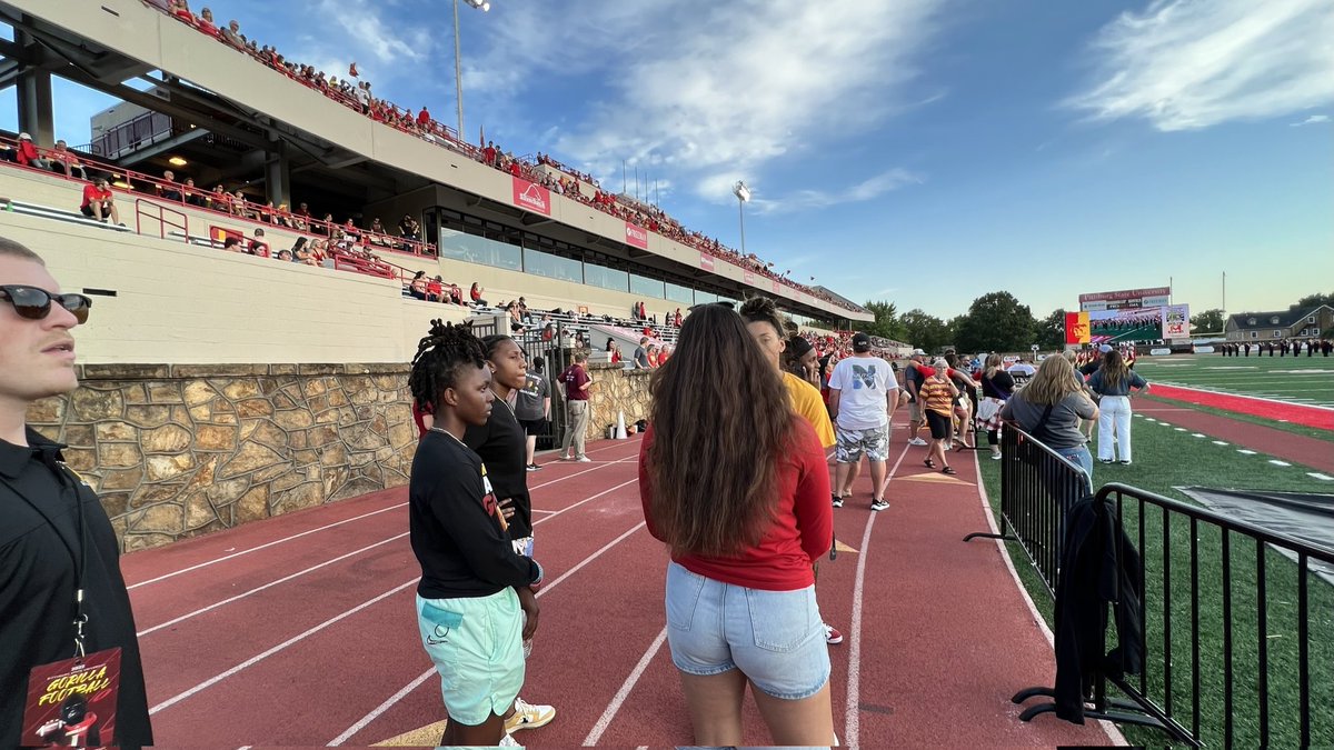 Millerfam16's tweet photo. 2023 PG @HannahMiller_23 received her 1st offer from D2 @GorillasWBB . When ask how was her Visit she said the Facilities similar to D1 schools and the coaching staff made her feel comfortable and at home. @PrepGirlsHoops @PGH_Georgia @SheGotGame7 @InsiderExposure https://t.co/Um6h8GmAjR