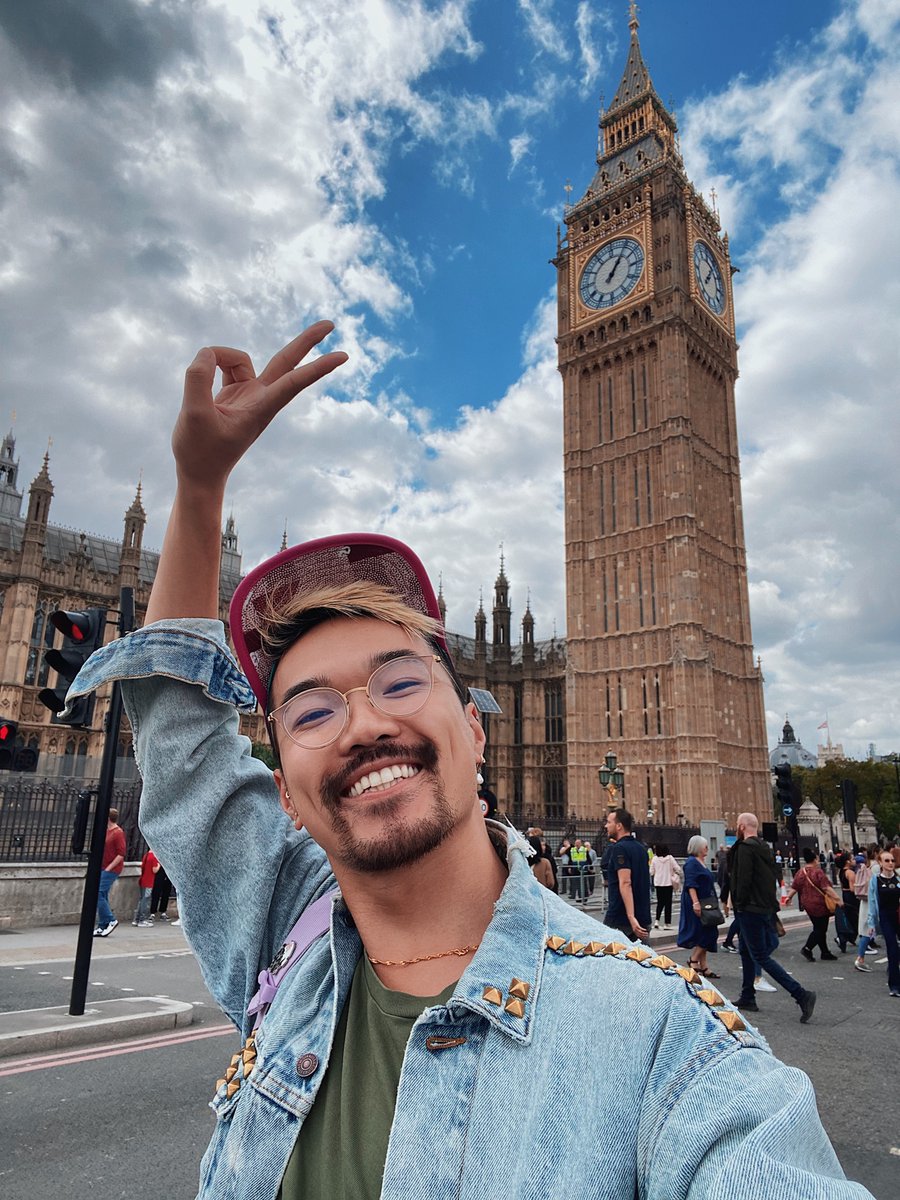 worldwydewayne's tweet photo. life update: i left figma and am now eating, drinking, and frolicking my way through europe https://t.co/mzWiXmaz4I