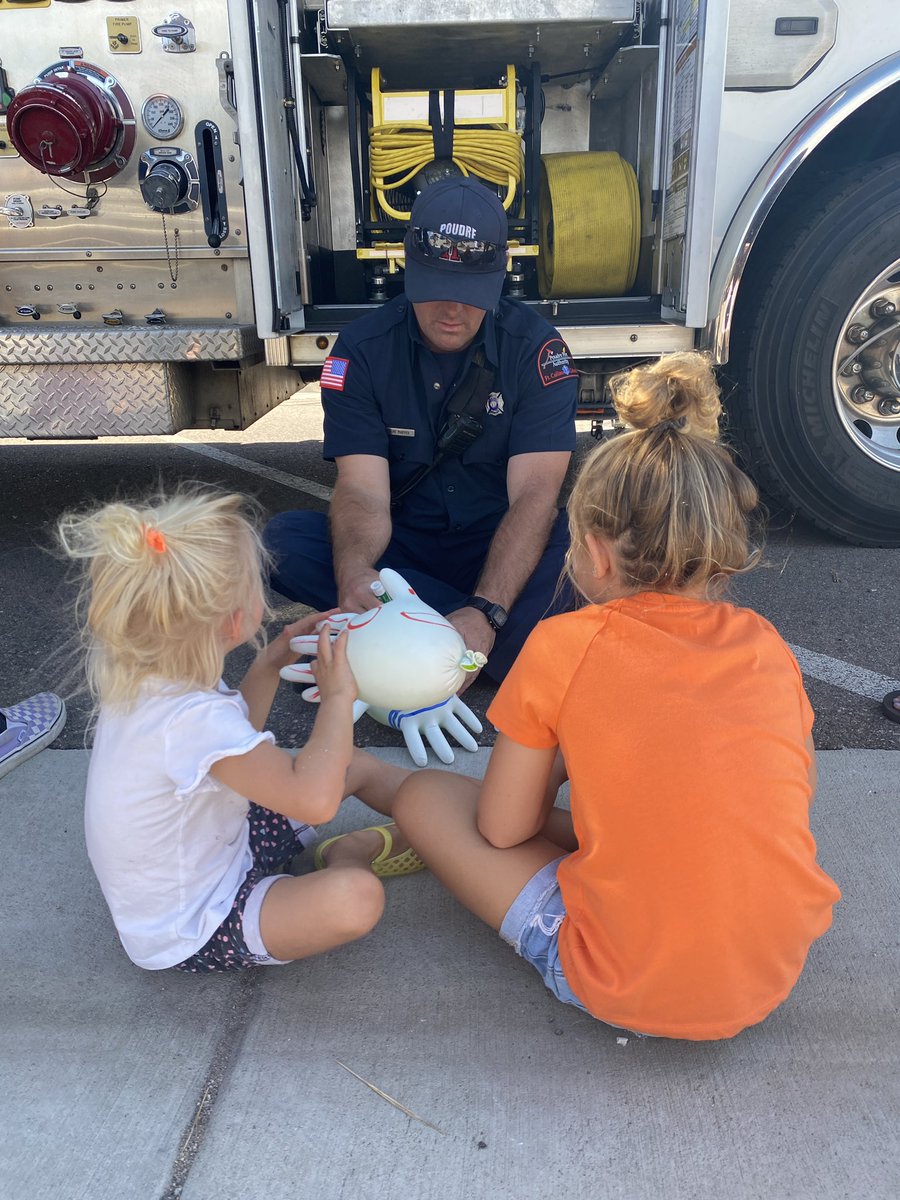 poudrefire's tweet photo. Thank you to everyone who came to the #Timnath Fall Festival yesterday! Our firefighters got to show off some of their secret balloon making skills and we loved letting some future #firefighters see what it’s like behind the wheel! https://t.co/t5VPANQ9r6