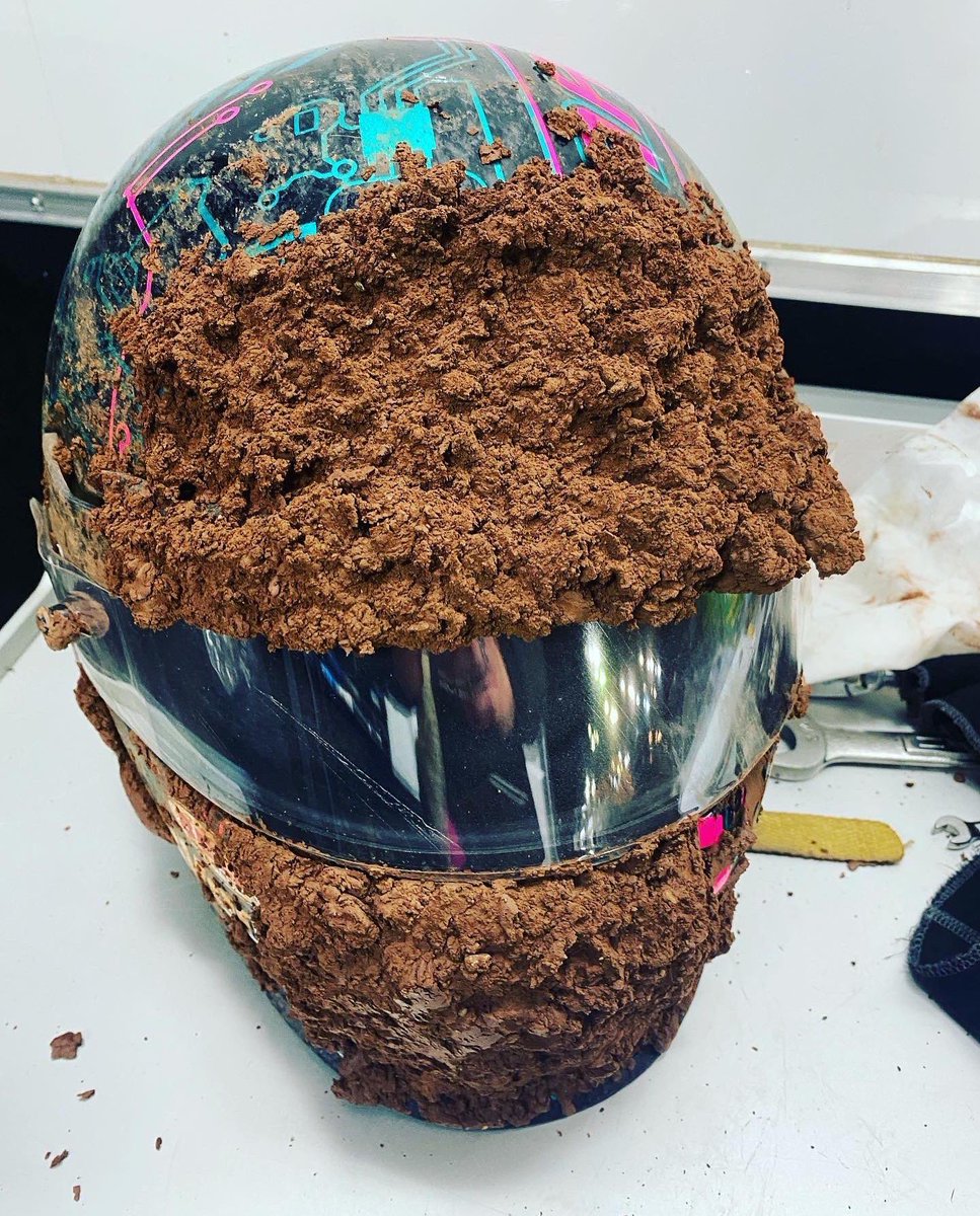 Have you ever wondered why tearoffs are so important??

⏩️ Swipe to see a before and after of <a href="/McKennaHaase/">McKenna Haase</a>’s helmet.