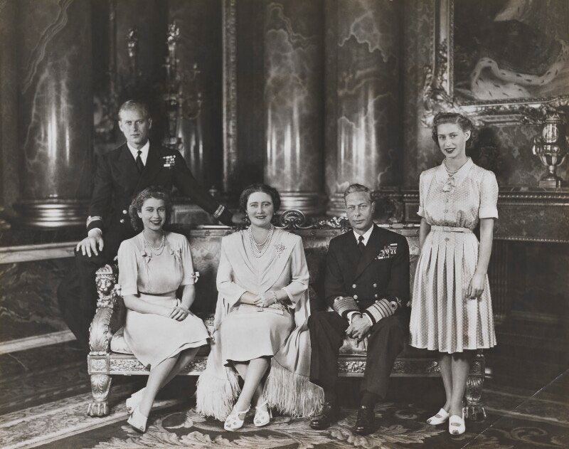 This evening a Private Burial will take place in The King George VI Memorial Chapel at Windsor. The Queen will be Laid to Rest with her late husband The Duke of Edinburgh, alongside her father King George VI, mother Queen Elizabeth The Queen Mother and sister Princess Margaret.