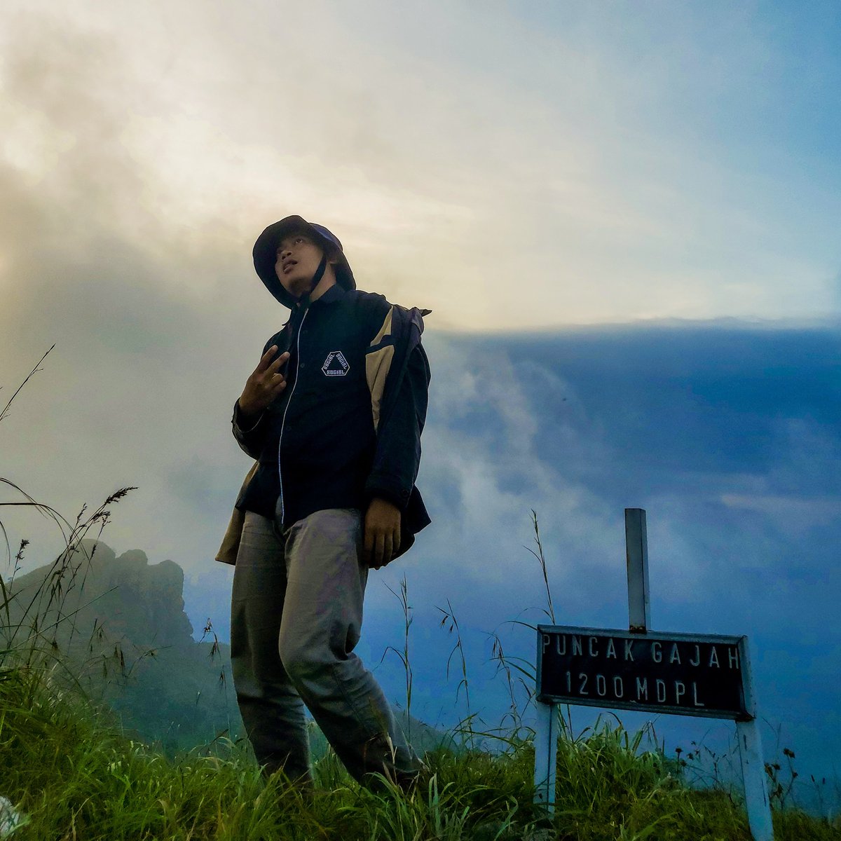 andrianwr_'s tweet photo. Sepil poto paling bodo amat ah https://t.co/p5jK7xR9QQ