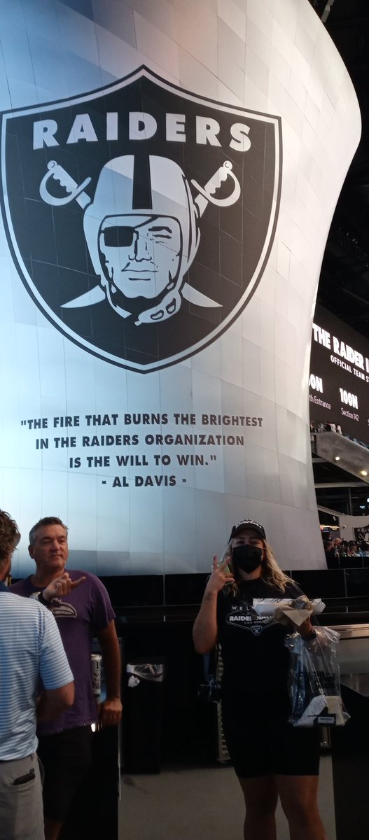 NajarSteven's tweet photo. @VicTafur Sunday bandwagon RAIDER Fans. Oak LA OAK LV? Raiders. All day Every Day win or Lose . https://t.co/kYEKHNjrqn