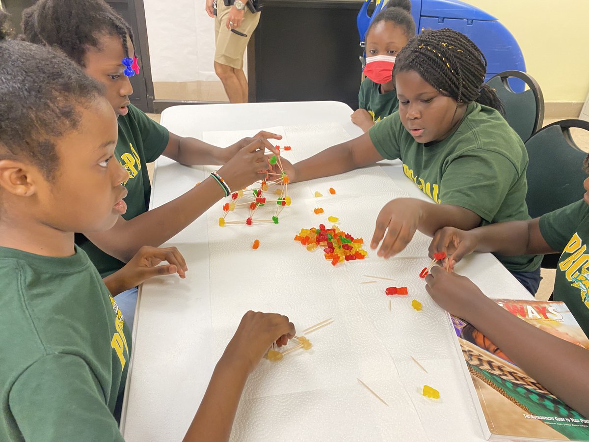 Pbcpal's tweet image. Robotics &amp;amp; Coding kicked off this week introducing STEM fundamentals. Mentors &amp;amp; mentees worked together using physics &amp;amp; load distribution tactics while engineering structures that would hold up the weight of a textbook using only gummy bears &amp;amp; toothpicks! #PALSTEM #PALRobotics