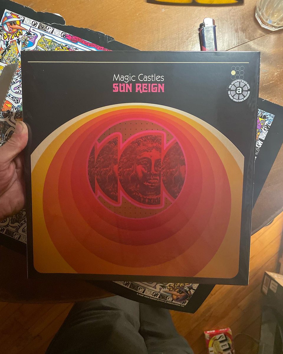 magiccastles's tweet photo. Sun Reign repress on 180g vinyl has arrived ☀️🌧 #arecordingsltd #magiccastles #magiccastlesmusic #vinyl #sunreign https://t.co/Jo347Bw9cL