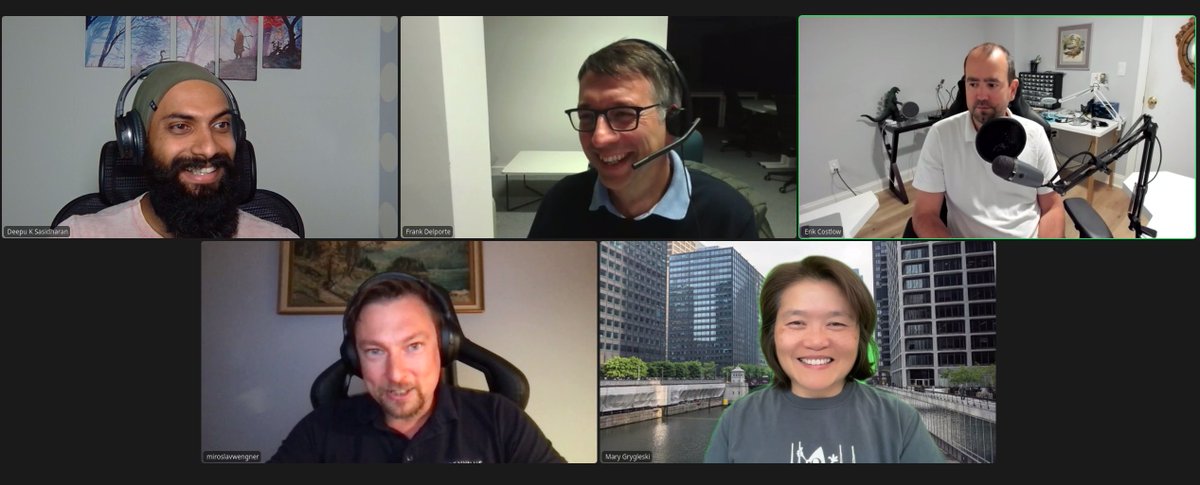 deepu105's tweet image. Had fun talking about #JDK19 and all the new and cool #Java features with @mgrygles @miragemiko @FrankDelporte and @costlow for the @foojayio podcast.
This will be released late this week at foojay.io
#Foojay #JDKRelease