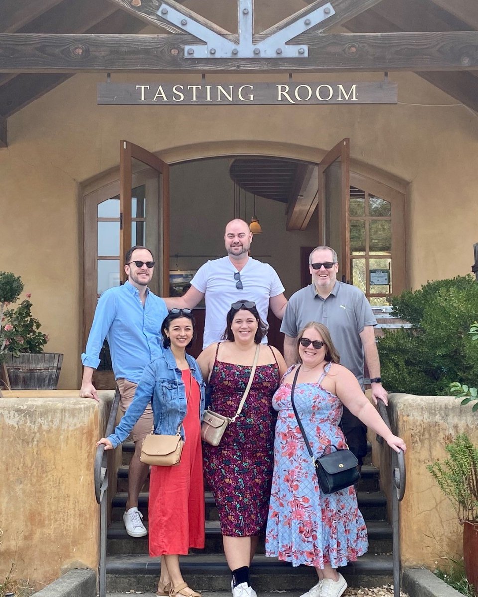 CHICAGOLTWRKS's tweet photo. Another great trip to @VodeLight at the beginning of the month. Takeaways from the trip included learning that there is better wine out their than Aldi wine, so thank you Vode for expanding our palates! 🍇 🥂  @eastlakestudio @IAarchitects https://t.co/afMmCnoErw