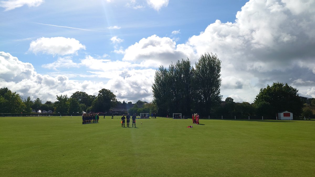 FcPenwortham's tweet photo. It wasn't to be for our Ladies, but it was great to see so many people down at #FactoryLane to cheer on the team.
Big Thanks to everyone for observing the #1Minute4TheQueen impeccably.
We wish @AltyFC_women the best of luck in the next round. 👏
#PTFC #ForTheCommunity 🔴🔵⚽ https://t.co/bTlvuVvi6V