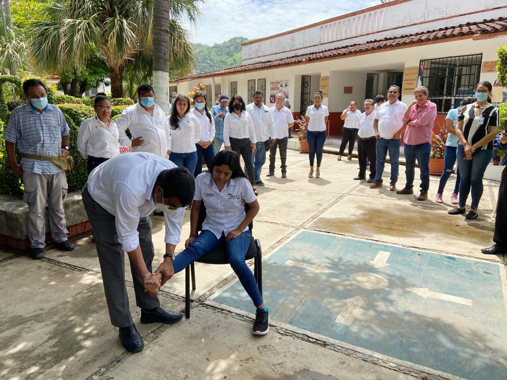 FIBAZI's tweet photo. EXITOSO SIMULACRO DE SISMO REALIZA TODO EL PERSONAL DEL FIBAZI
* Posterior al ejercicio ocurre un temblor real e igualmente fueron activados los protocolos de emergencia.
https://t.co/6io3klIZAw https://t.co/ZcSV1jtfyO