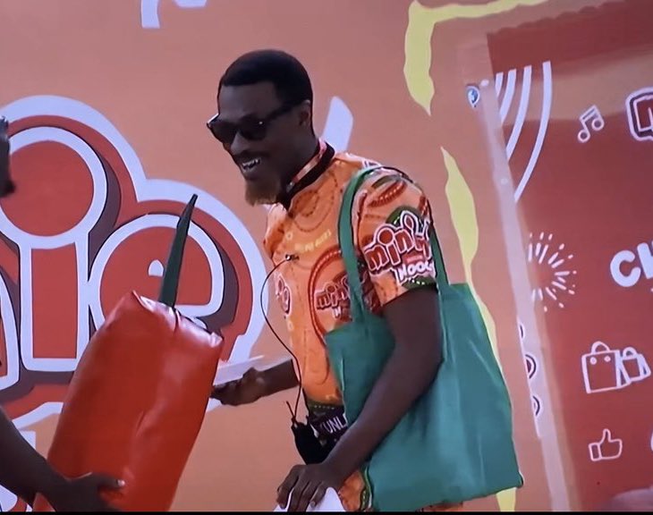 adekunleolopade's tweet photo. Islanders, we were close but steady wins the race. 
It’s a new week and we’re up. 
Naturally, we go harder. 
Emotions are high and it’s getting wersser and wersser. 
But we stand strong!
Lezzgooo!!!

#BBNaija 
#AdekunleOlopade𓃵 https://t.co/hBPapsWC73