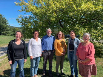 SpringfieldHSvt's tweet photo. Hello from the SHS Counseling Office

Here is our  department newsletter.  You can also find a wealth of information on our website at:  https://t.co/m1zJZcr8M0 https://t.co/RyOJ8ZMxgq