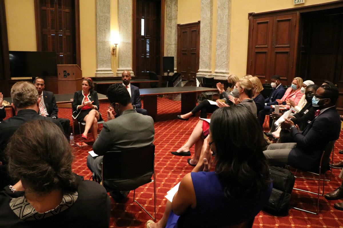 Last week, the Class of 2022 toured City Hall and sat down for a Q&amp;A with City Council Members John Bullock (Class of 2018), Odette Ramos (Class of 2006), and Mark Conway before attending the evening's city council meeting.