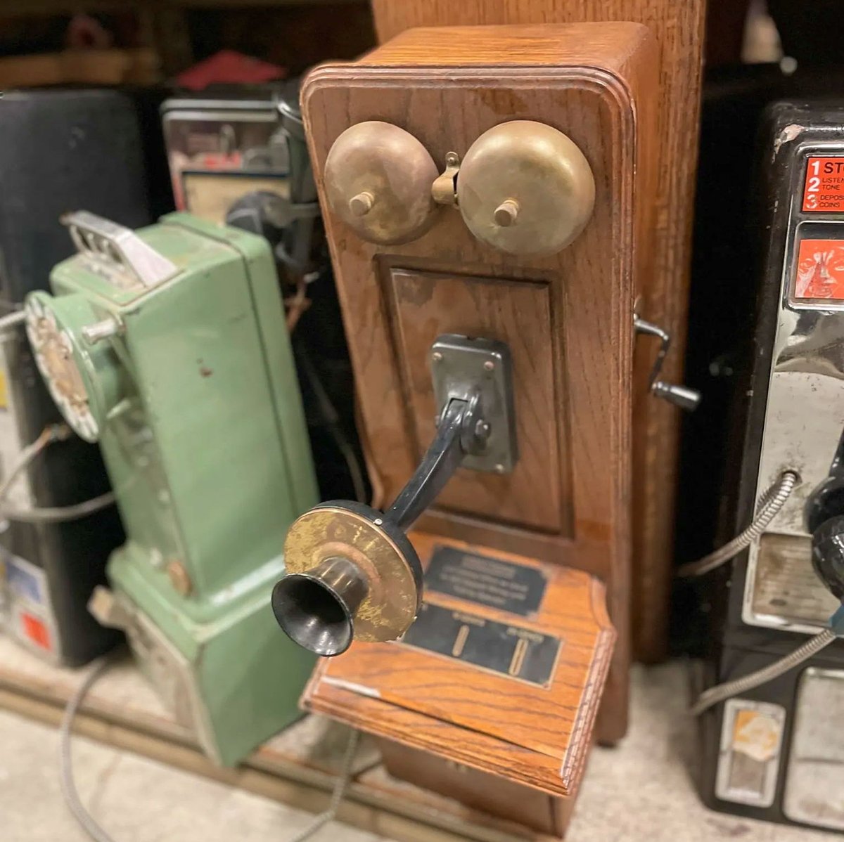 UniStudiosLot's tweet photo. This is your sign to pick up the #phone and give our Property Department a call! Their inventory is unique and full of surprises βοΈ
#uniproperty #onthelot #hello #setdecor https://t.co/baLFAMEeVx