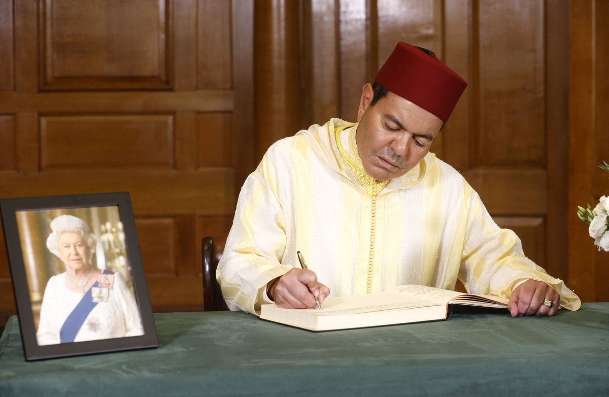 MarocInfo1's tweet photo. Son Altesse Royale le Prince Moulay Rachid était à Londres afin de prendre part aux funérailles de la Reine Élisabeth II. https://t.co/RAh8AYIF6o