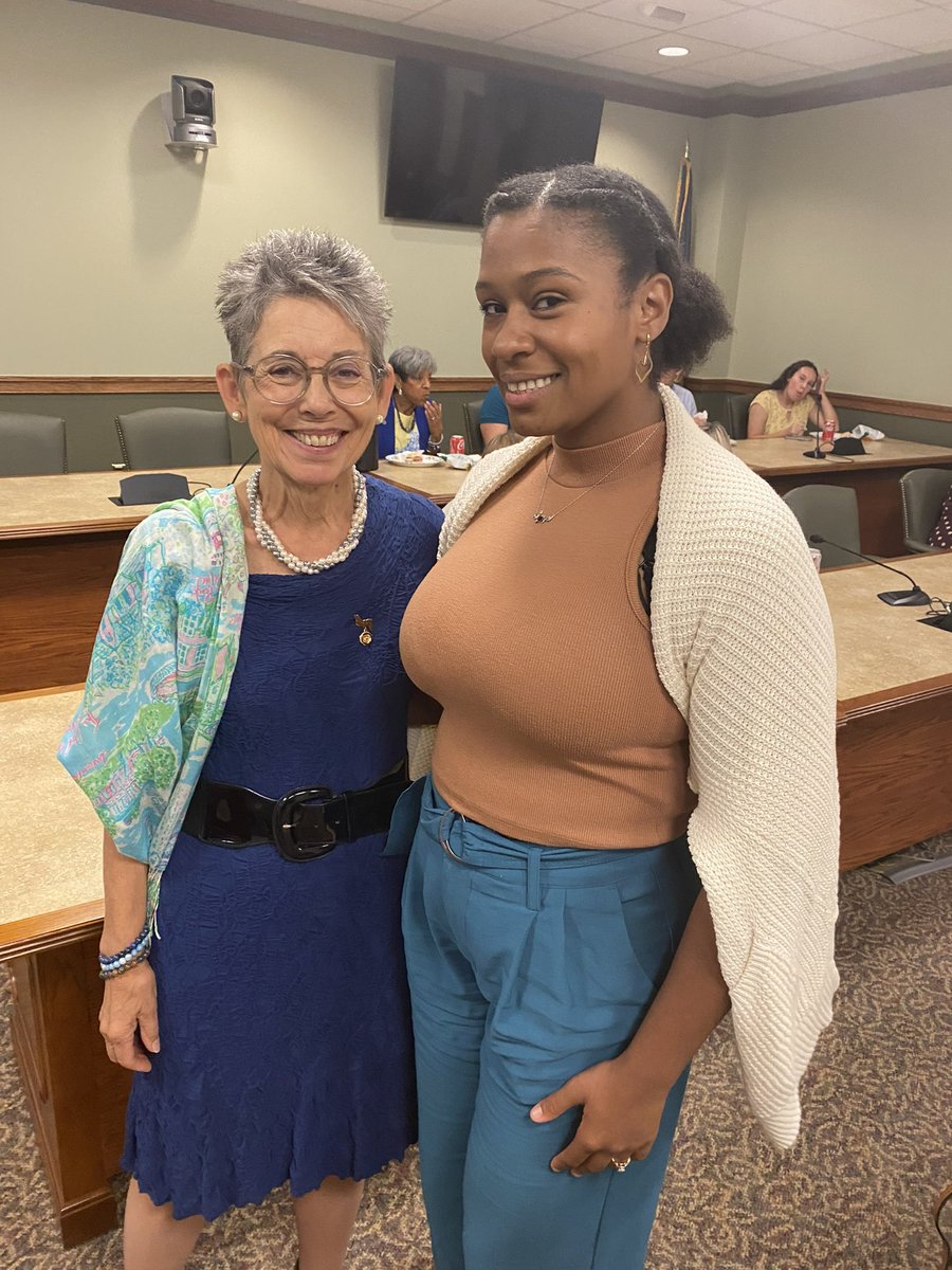 Emerge_PA's tweet image. We are so grateful to the countless elected leaders who invest their time in creating a path for more women to pursue public service! Thank you for joining us to celebrate the Class of 2022!