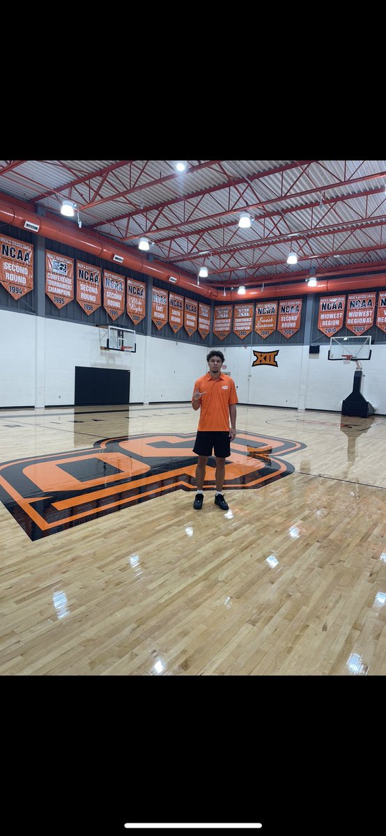 XavierGlenn15's tweet photo. Had an amazing visit Oklahoma State University I wanna thank @OSUMBB for having me out ! @JucoRecruiting @JUCOadvocate @CSCMBB https://t.co/HwOMq1Ou7l