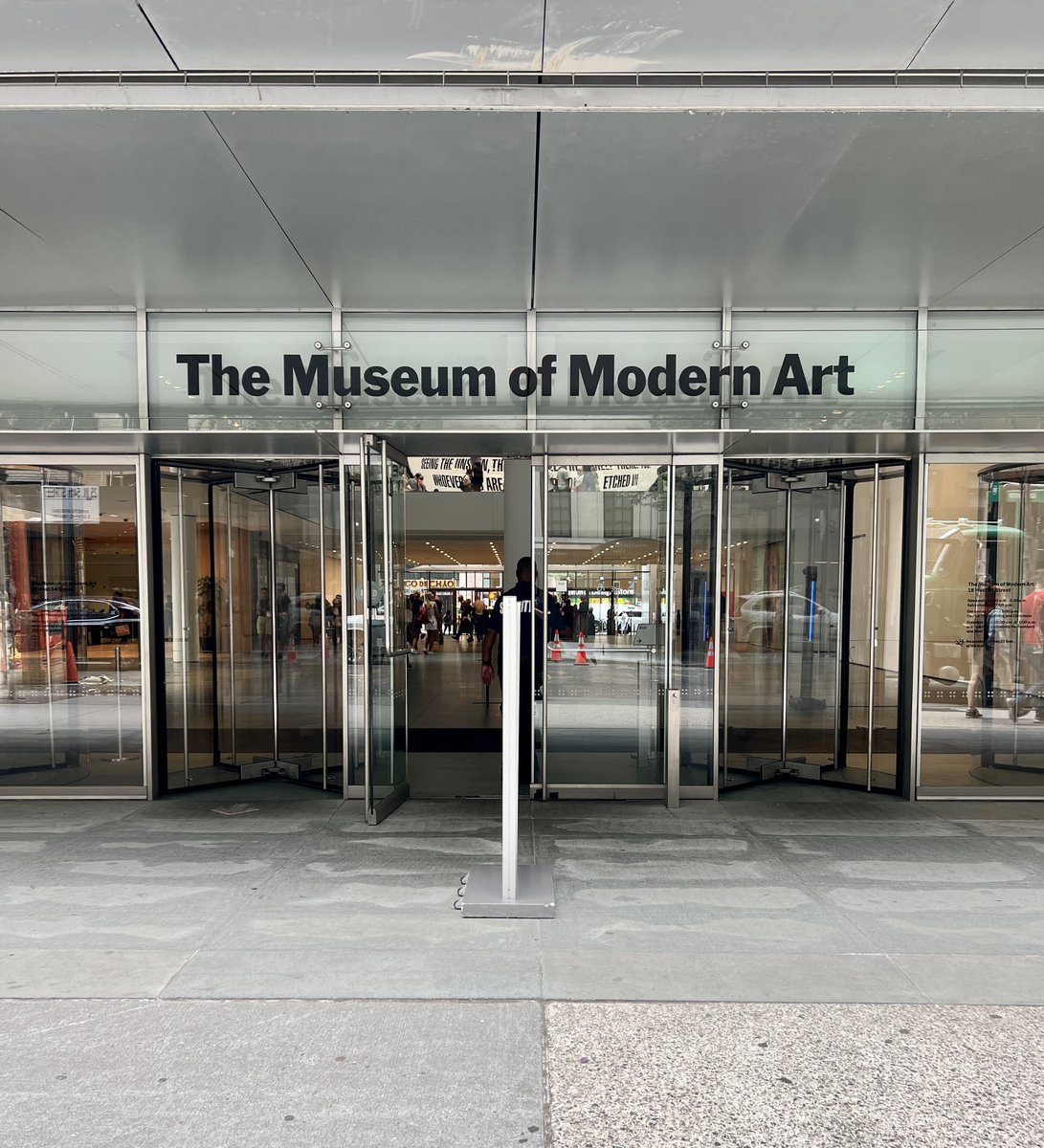 refikanadol's tweet photo. Exciting day at MoMA! :) https://t.co/MVqmPJXSLu