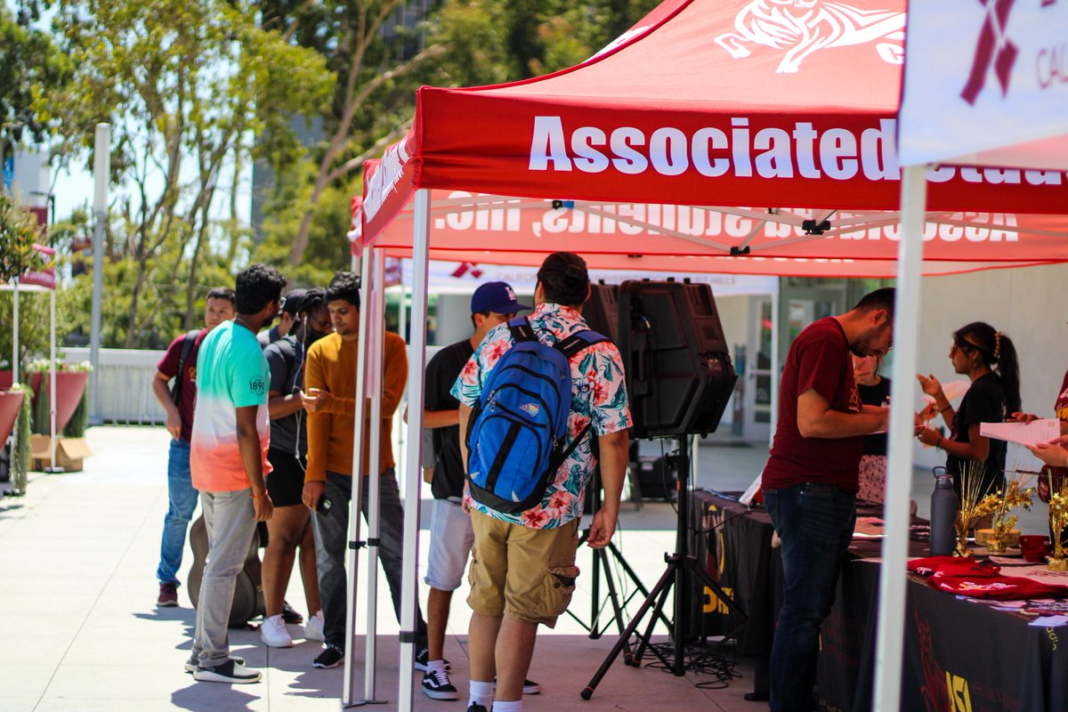 ASICSUDH's tweet photo. HAPPY MONDAY, TOROS!🤘

Don’t forget, tomorrow is Toro Tuesday! If you want to learn more about Toro Tuesday, stop by our table on the East Walkway tomorrow Thursday, September 19th from 12pm-1:30pm!🙌

See you tomorrow!

#ASICSUDH #CSUDH #ASIToroTuesday https://t.co/NQLgDswYsL