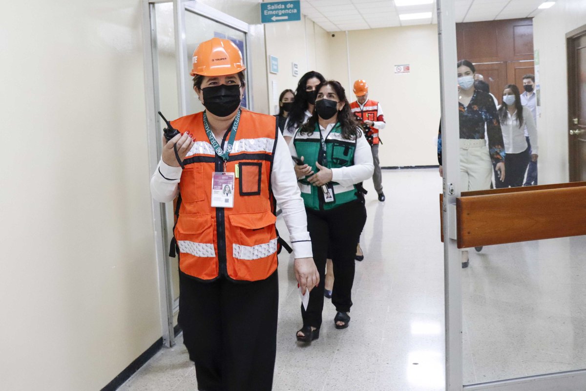ImssSinaloa's tweet photo. El #IMSSsinaloa participa en el #SimulacroNacional2022 #SimulacroIMSS https://t.co/a5llIR0x9a