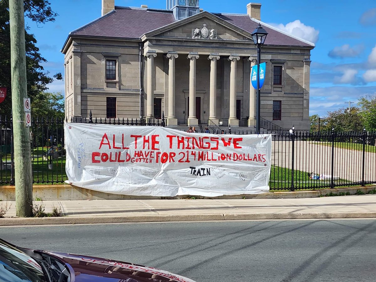 kerriclaireneil's tweet photo. $21,400,000 to renovate the Colonial building as a museum. What would you have used the money for? https://t.co/d5dgM35uEO