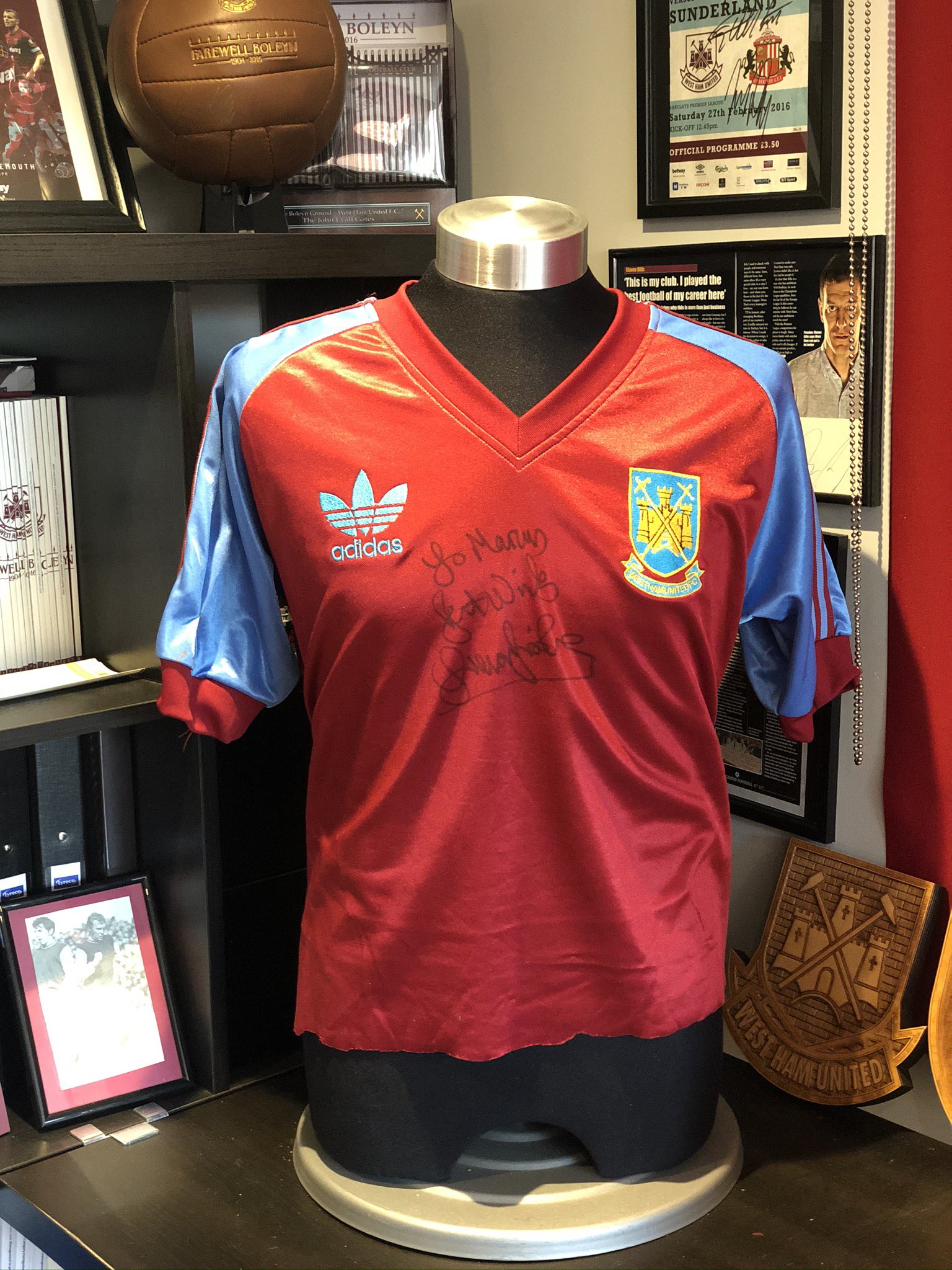 Classic Football Shirts on Twitter: "West Ham 1980 Home Adidas ⚒️ Simple and elegant. A https://t.co/xGr6qTM5cn" / Twitter