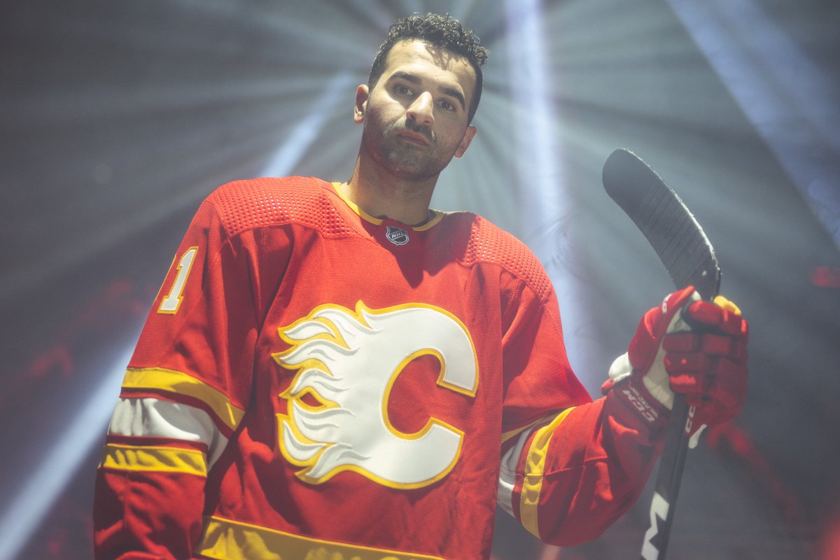 .<a href="/43_Kadri/">Nazem Kadri</a> in #Flames red >>>>>>>